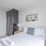 Sleek & Sunny 1Bd Flat Near Greenwhich - Deptford!