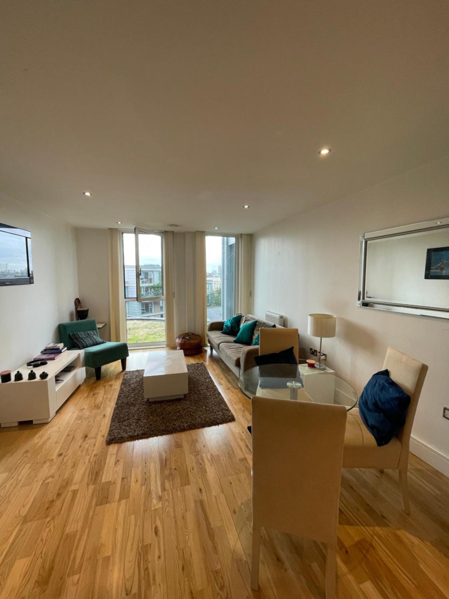 Sleek & Sunny 1bd Flat Near Greenwhich - Deptford! Apartament