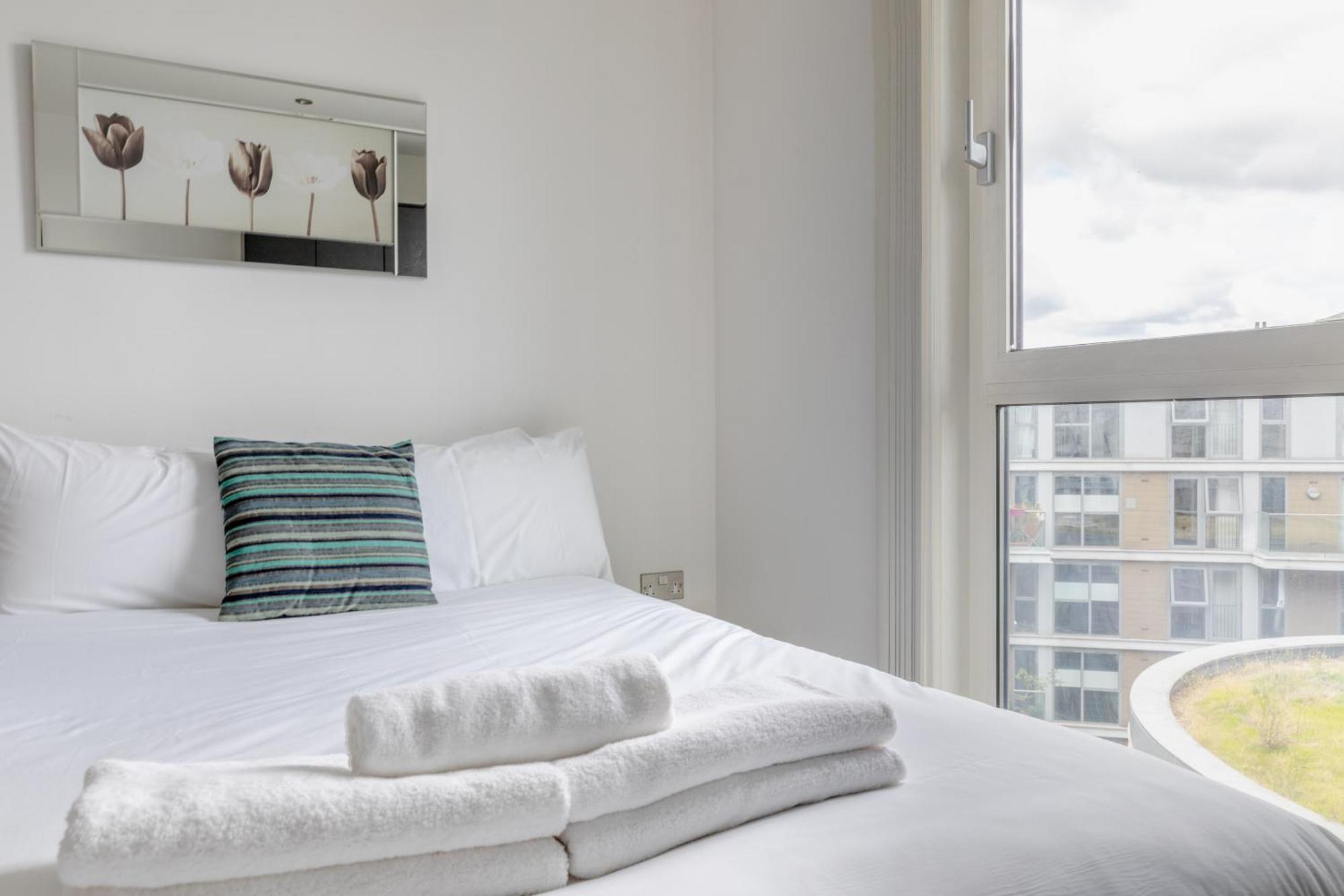 Apartament Sleek & Sunny 1bd Flat Near Greenwhich - Deptford! *